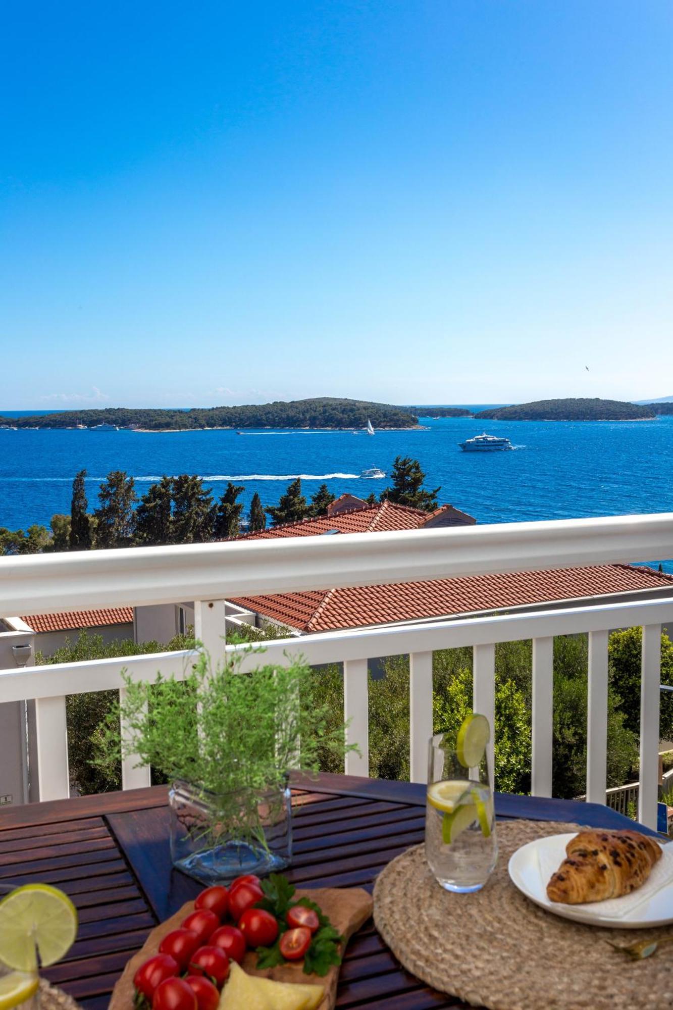 Tia Hvar Top View Apartment 赫瓦尔 外观 照片